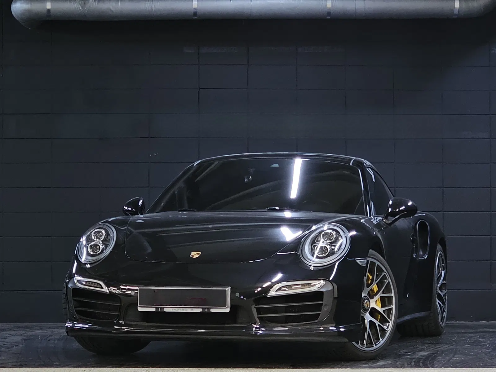 Porsche 911 Turbo S 2015 — photo 1 sur 26
