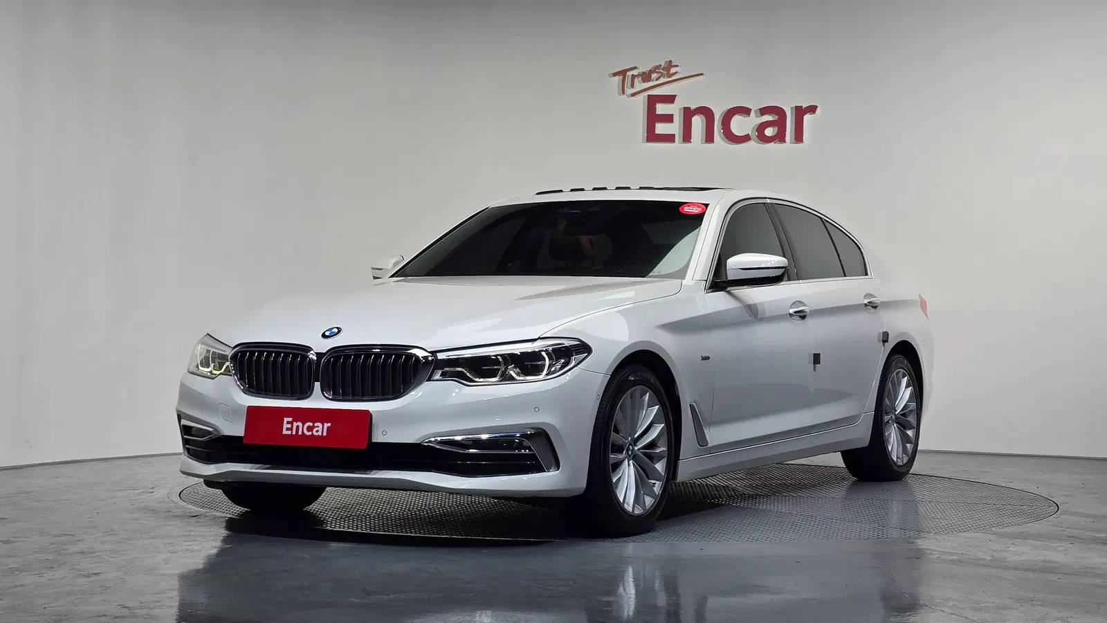 BMW Série 5 (G30) 520d Luxury Special Edition 2018 — photo 1 sur 20
