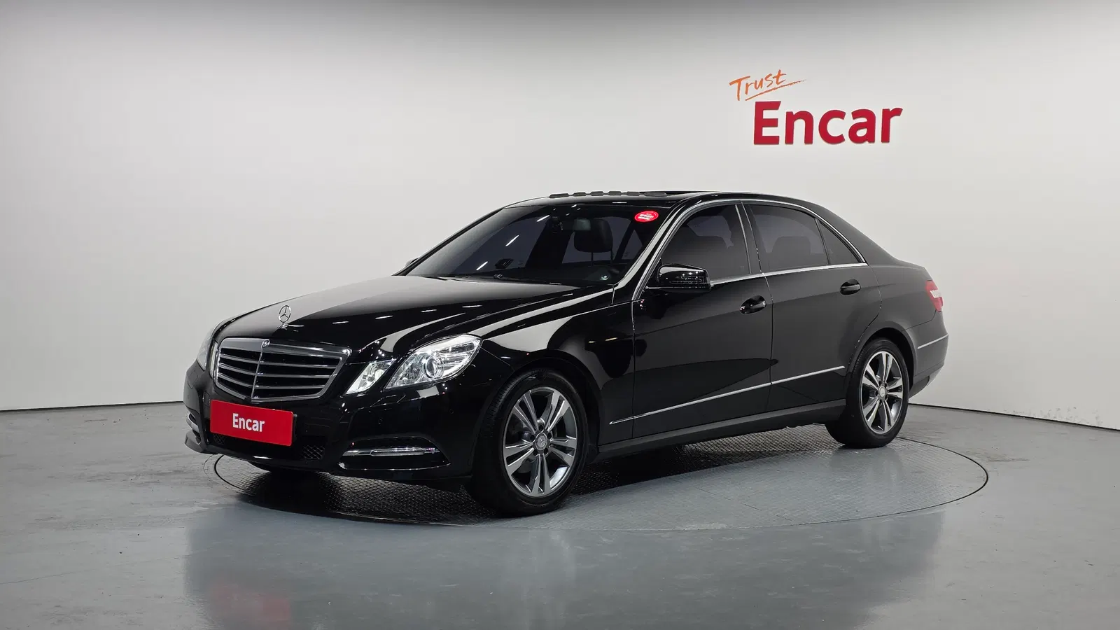 Mercedes-Benz Classe E E200 CGI Avantgarde (W212) 2011 — photo 1 sur 26