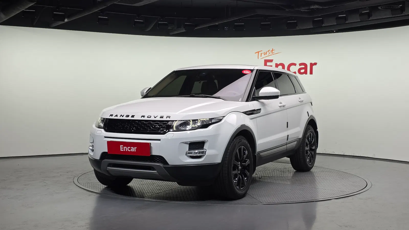 Land Rover Range Rover Evoque 2.2 SD4 Pure 2015 — photo 1 sur 20