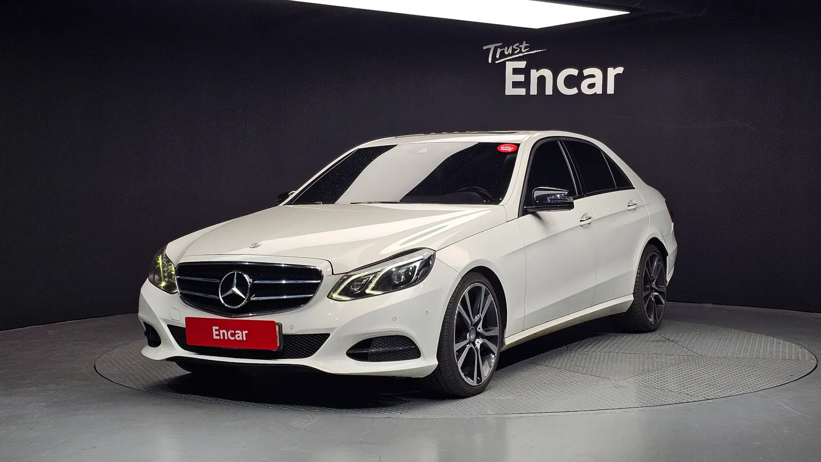 Mercedes-Benz Classe E E220 BlueTEC Avantgarde Sport (W212) 2016 — photo 1 sur 20
