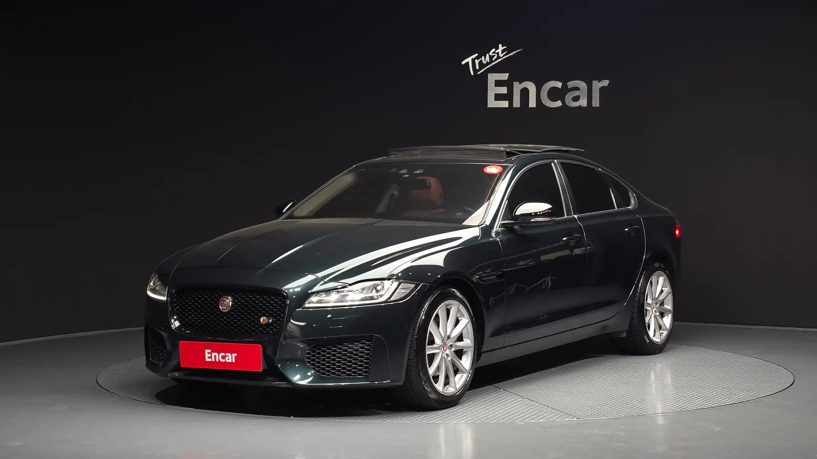 Jaguar XF (X260) 20d Portfolio AWD 2017 — photo 1 sur 20