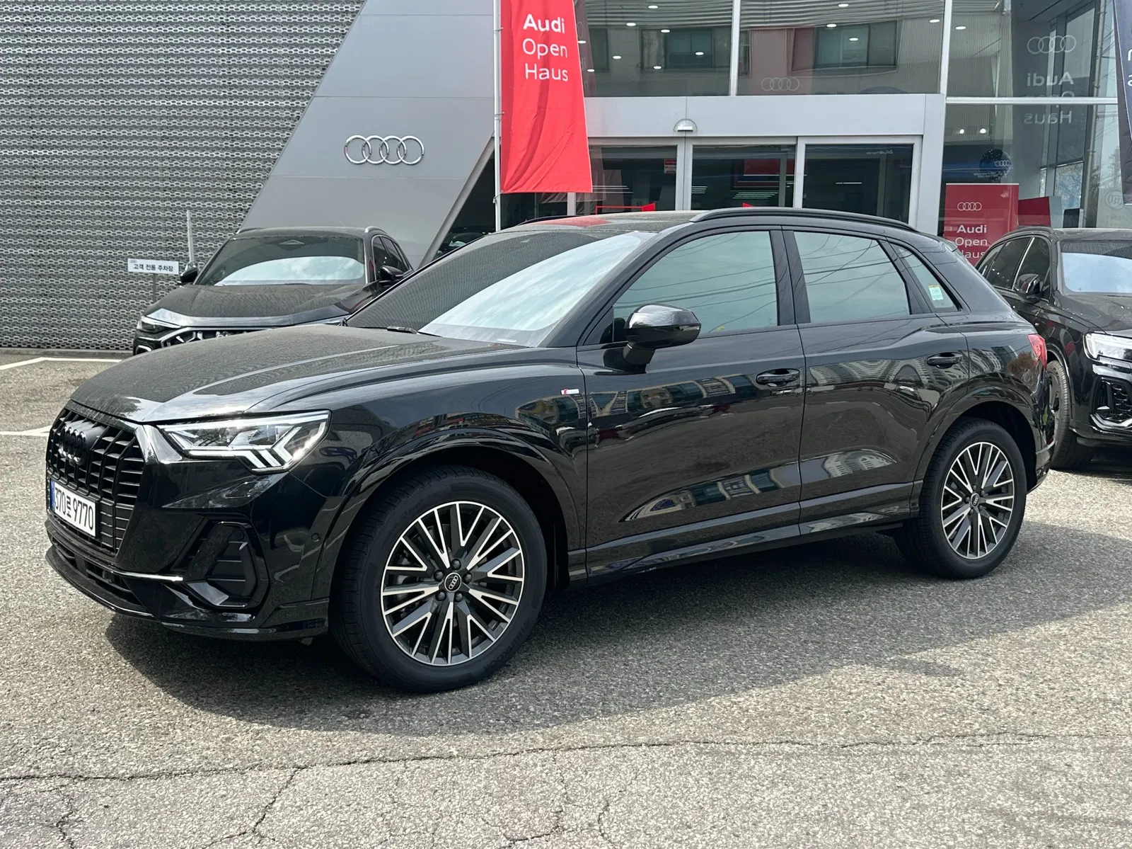Audi Q3 (F3) 40 TFSI Quattro Premium 2026 — photo 1 sur 23