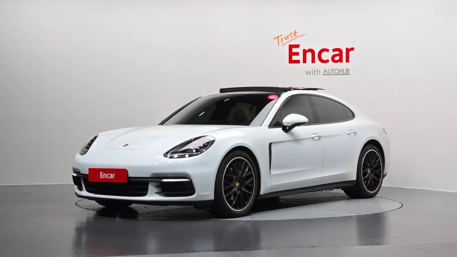 Porsche Panamera (971) 3.0 AWD 2018 — photo 1 sur 20
