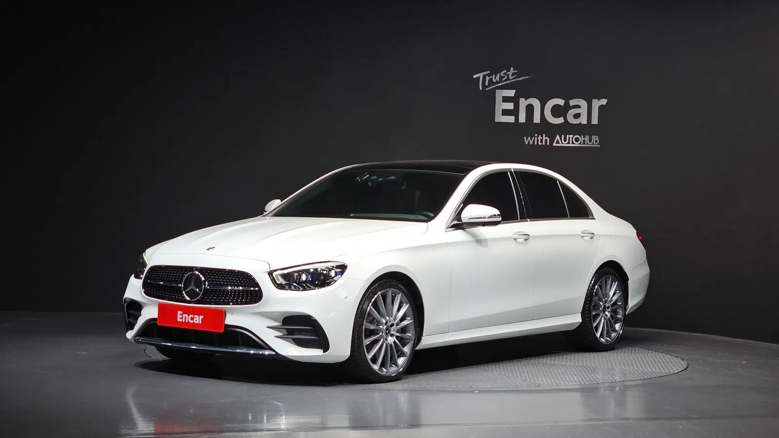 Mercedes-Benz Classe E AMG Line · E350 4MATIC (W213) 2021 — photo 1 sur 20
