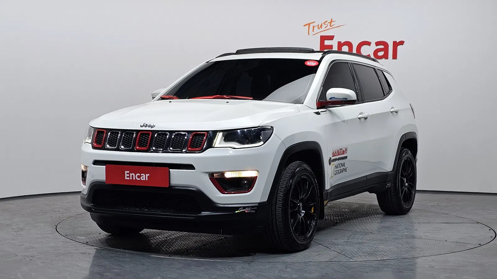 Jeep Compass 2e génération 2.4 Longitude AWD 2019 — photo 1 sur 20