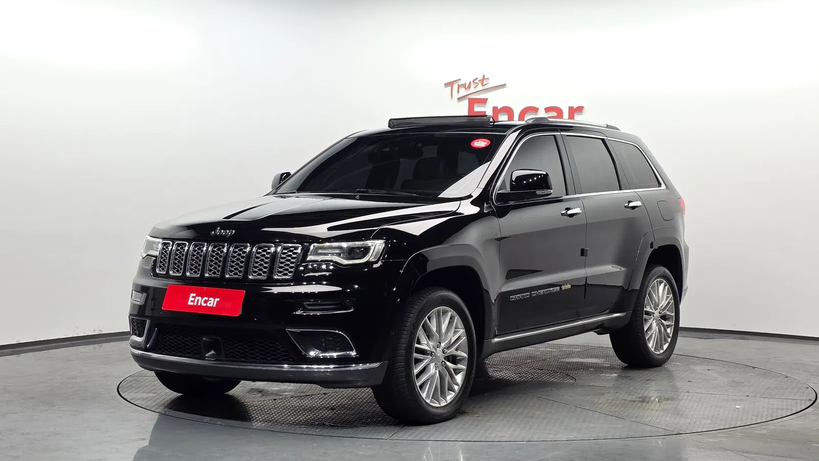 Jeep Grand Cherokee 3.0 Diesel Overland Summit 2018 — photo 1 sur 20