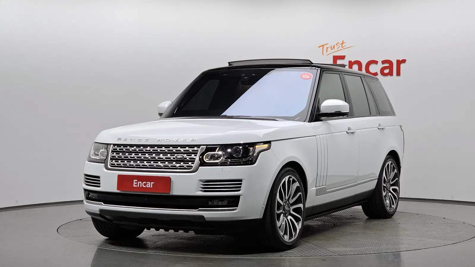 Land Rover Range Rover 4e génération 4.4 SDV8 AB Diesel 2017 — photo 1 sur 20