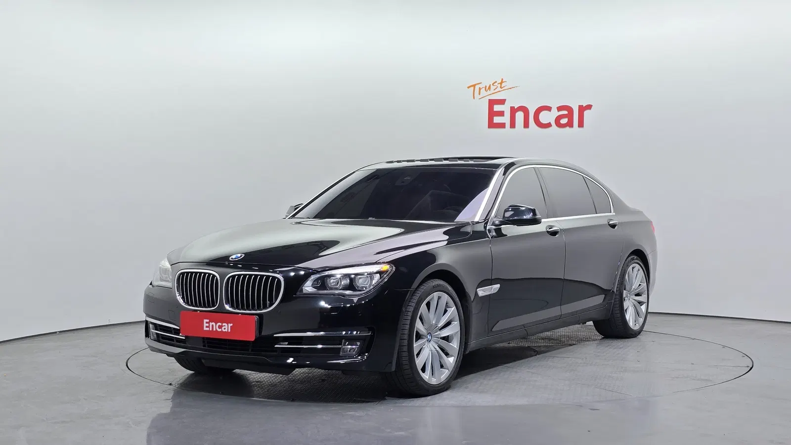BMW Série 7 (F01) 750Ld xDrive Individual 2015 — photo 1 sur 20