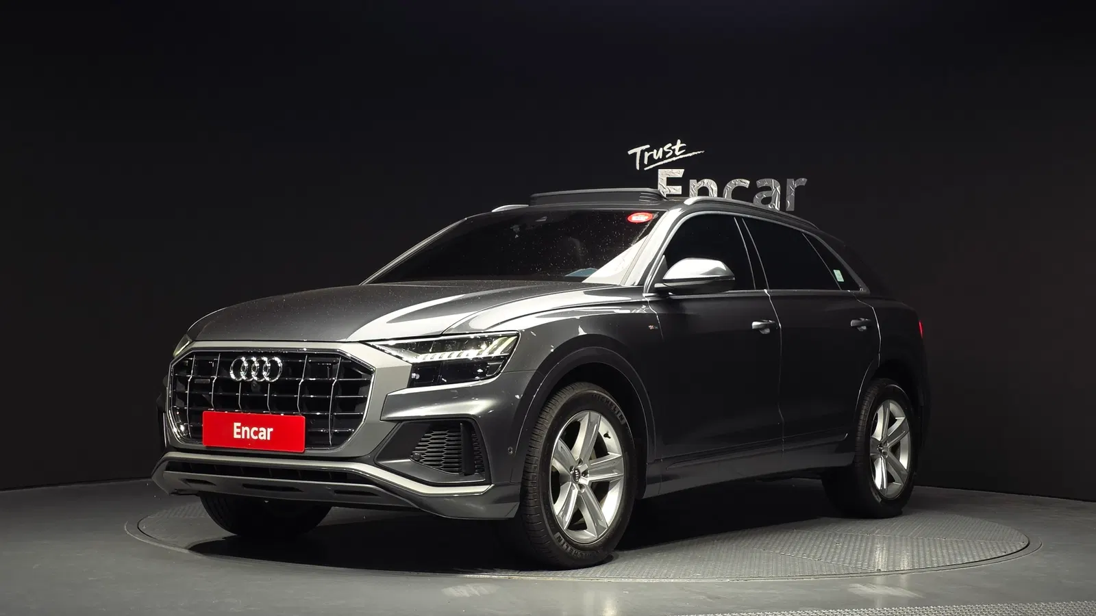 Audi Q8 (4M) 45 TDI Quattro Premium 2021 — photo 1 sur 20