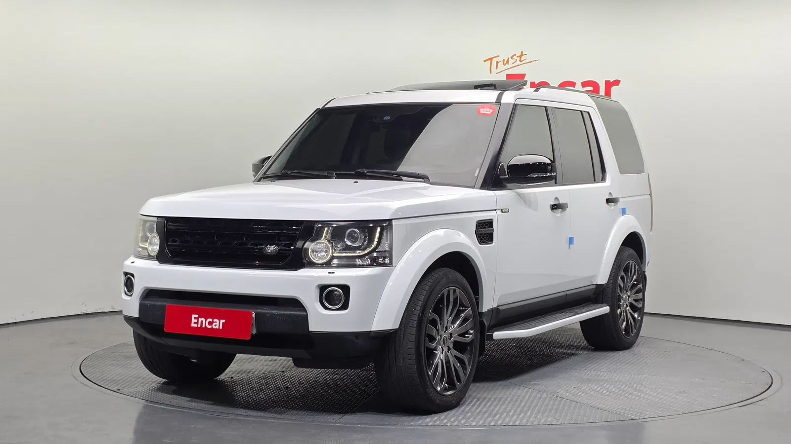 Land Rover Discovery 4 3.0 SDV6 SE 2016 — photo 1 sur 20