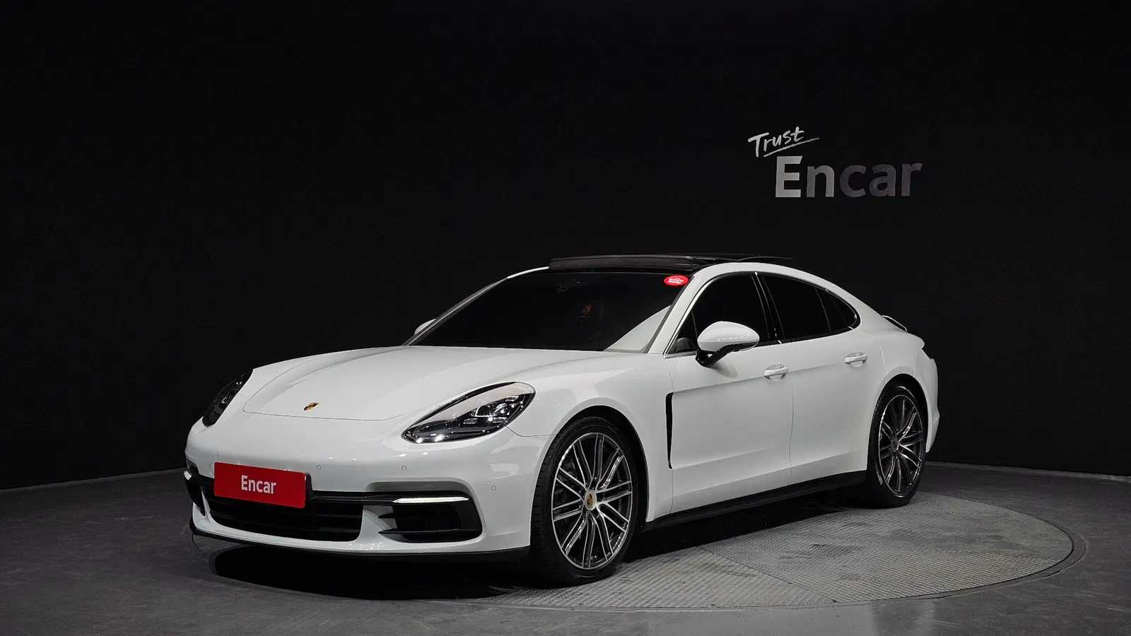 Porsche Panamera (971) 2.9 4S 2018 — photo 1 sur 20