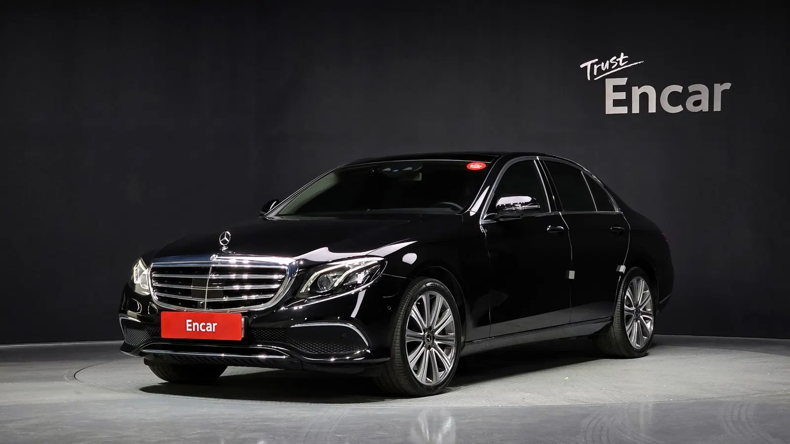 Mercedes-Benz Classe E E450 4MATIC Exclusive (W213) 2020 — photo 1 sur 20