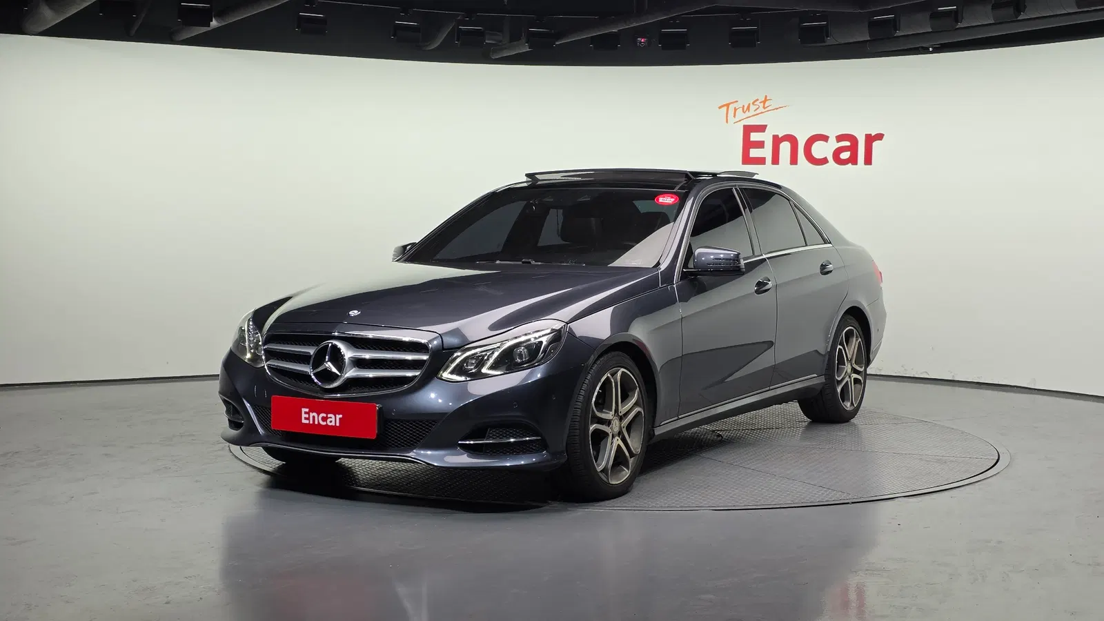 Mercedes-Benz Classe E E250 BlueTEC 4MATIC Avantgarde (W212) 2015 — photo 1 sur 20