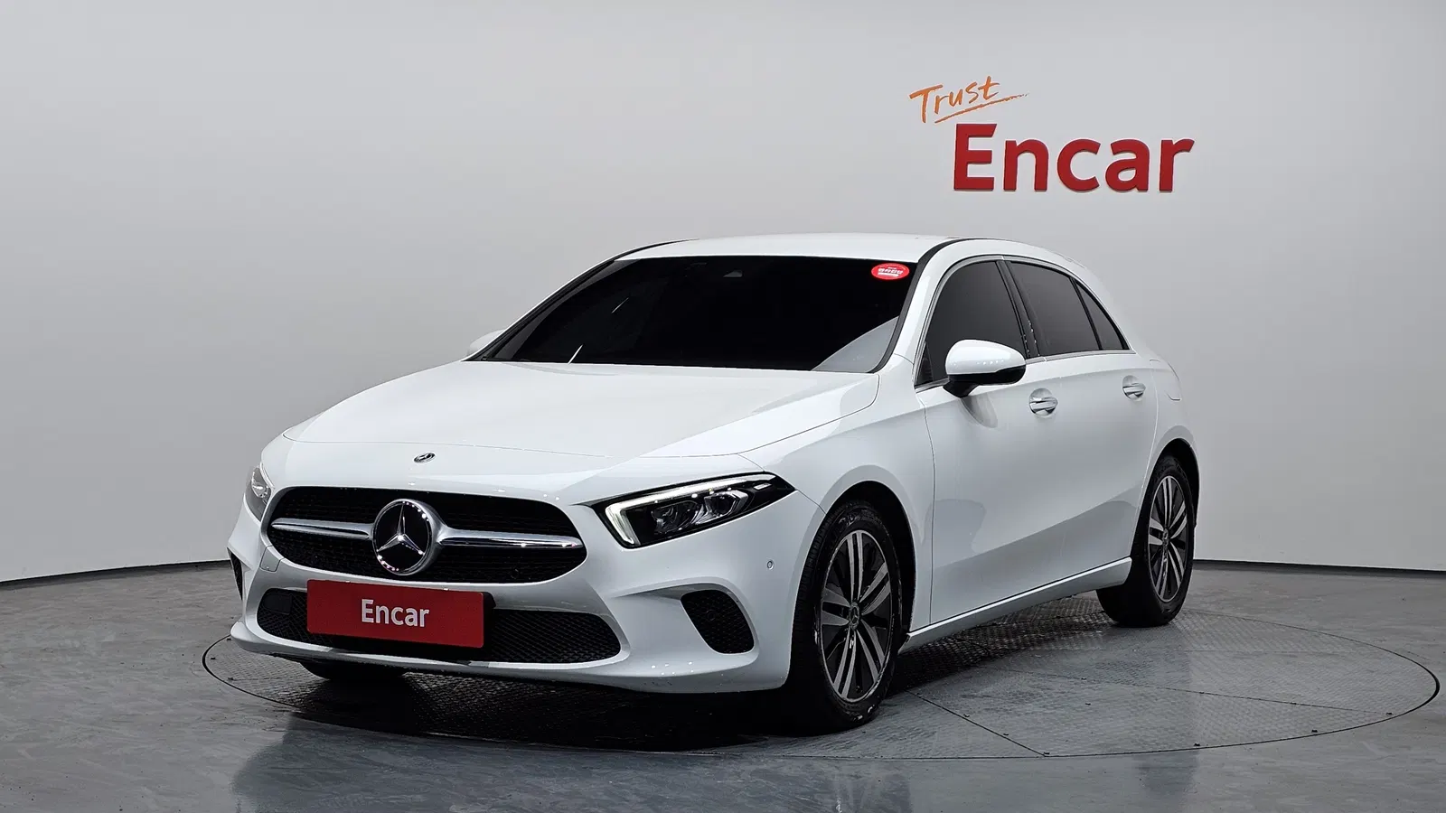 Mercedes-Benz Classe A A220 5 portes (W177) 2023 — photo 1 sur 20