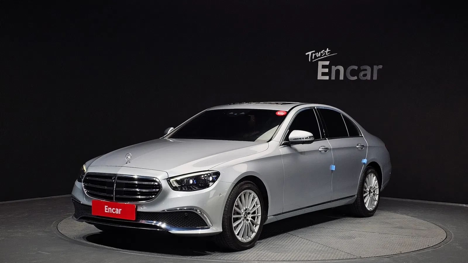 Mercedes-Benz Classe E E250 Exclusive (W213) 2022 — photo 1 sur 20