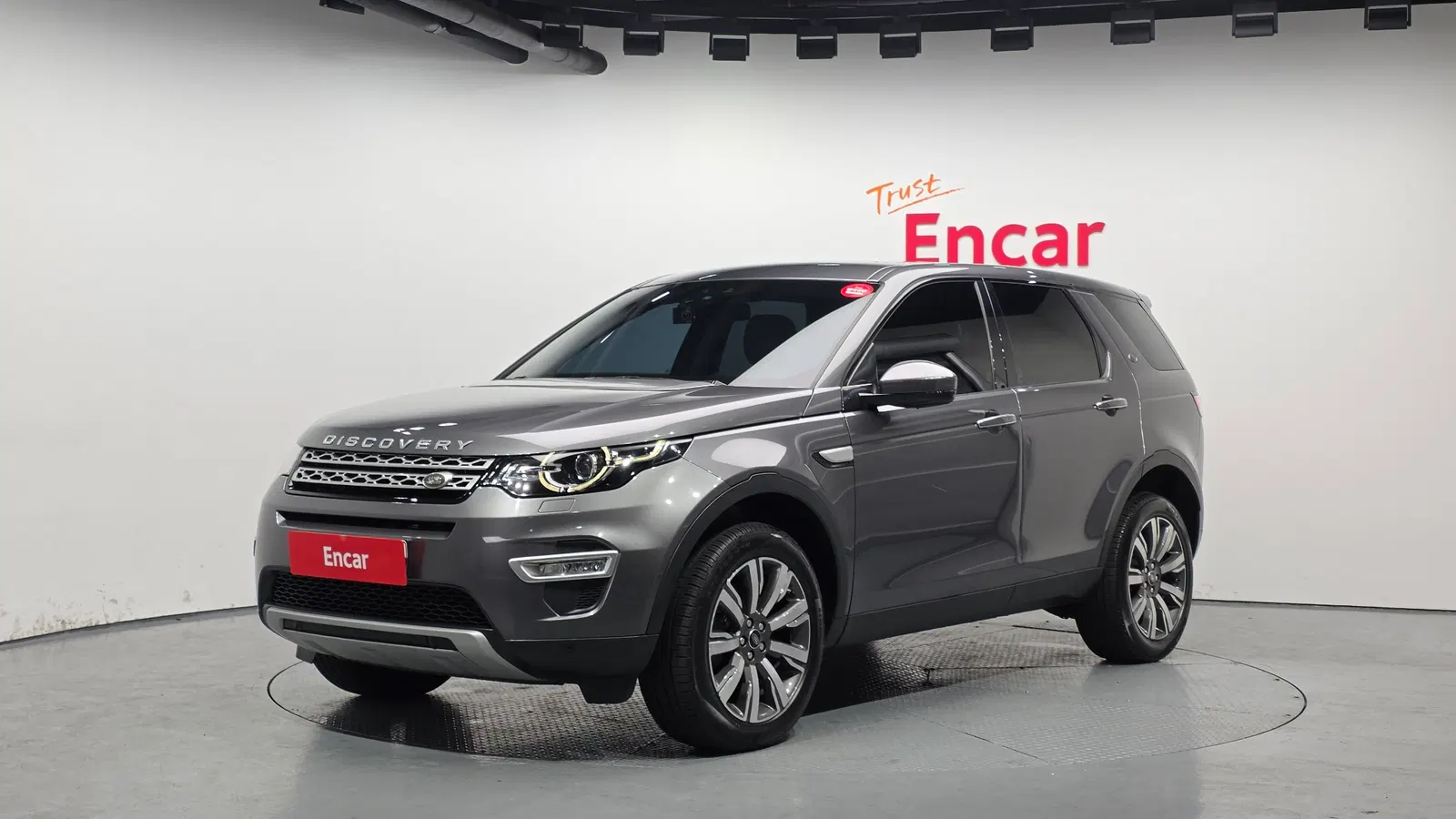 Land Rover Discovery Sport 2.0 TD4 HSE Luxury 2018 — photo 1 sur 26