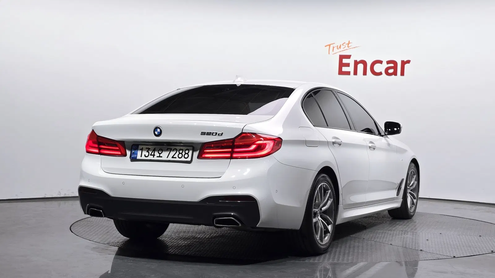 BMW Série 5 (G30) 520d M Sport Plus 2017 — photo 1 sur 26