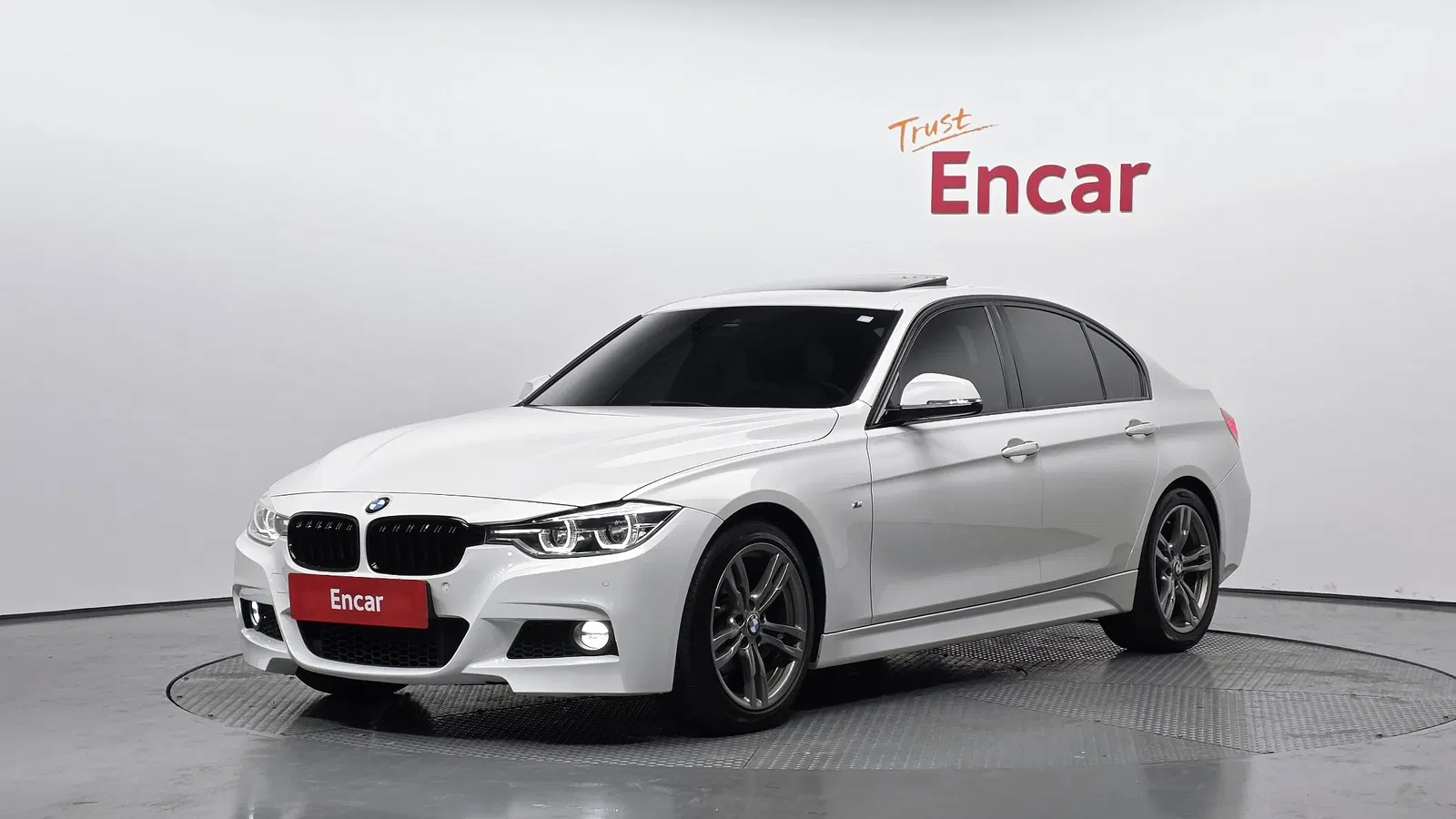 BMW Série 3 (F30) 320i M Sport 2017 — photo 1 sur 20