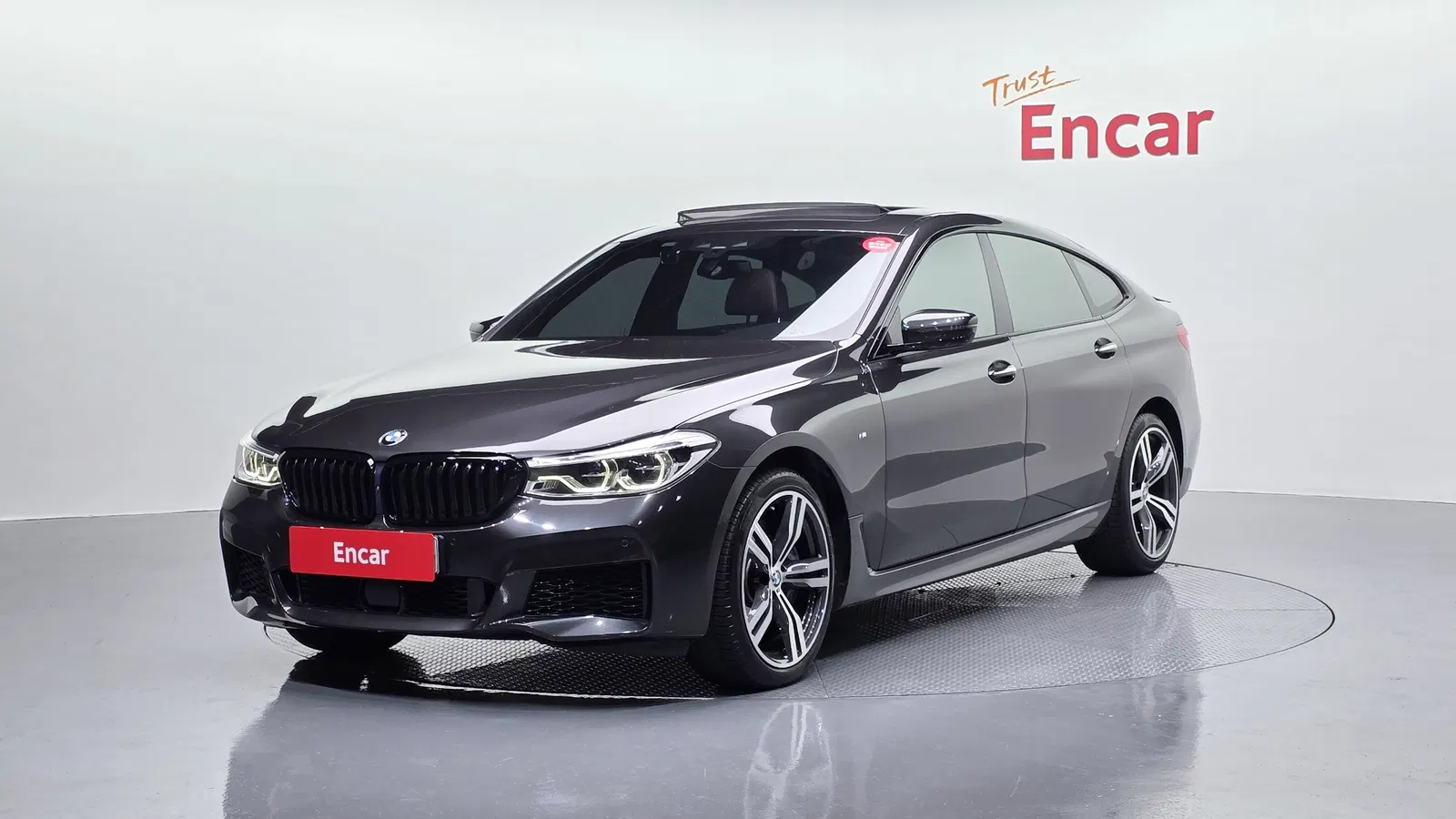BMW Série 6 GT (G32) 640i xDrive M Sport 2018 — photo 1 sur 26