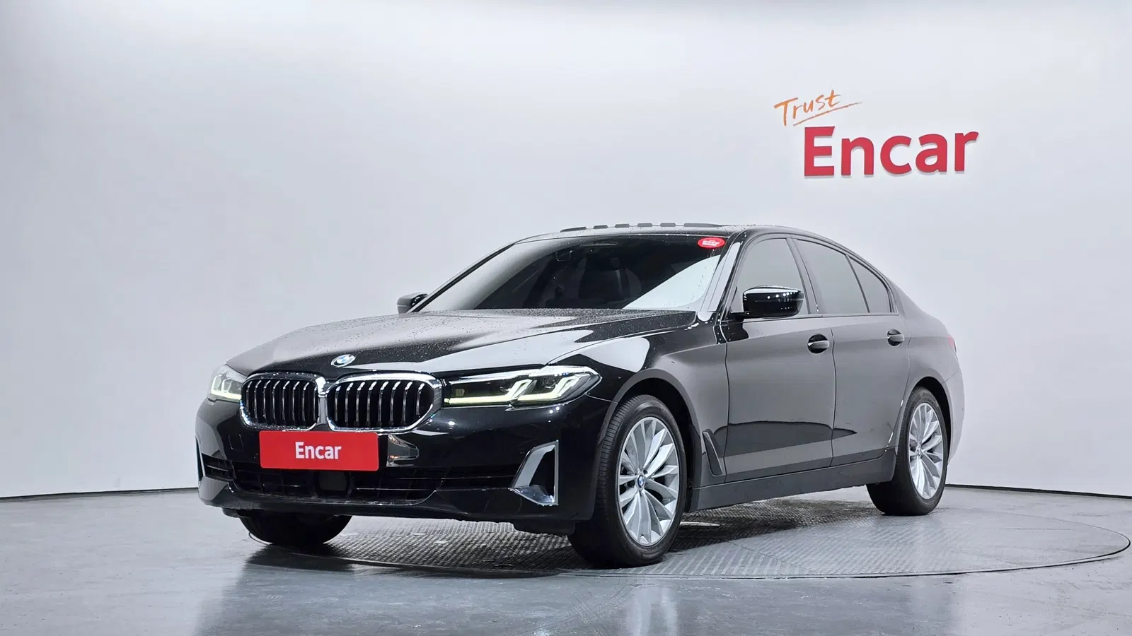 BMW Série 5 (G30) 523d Luxury 2021 — photo 1 sur 20