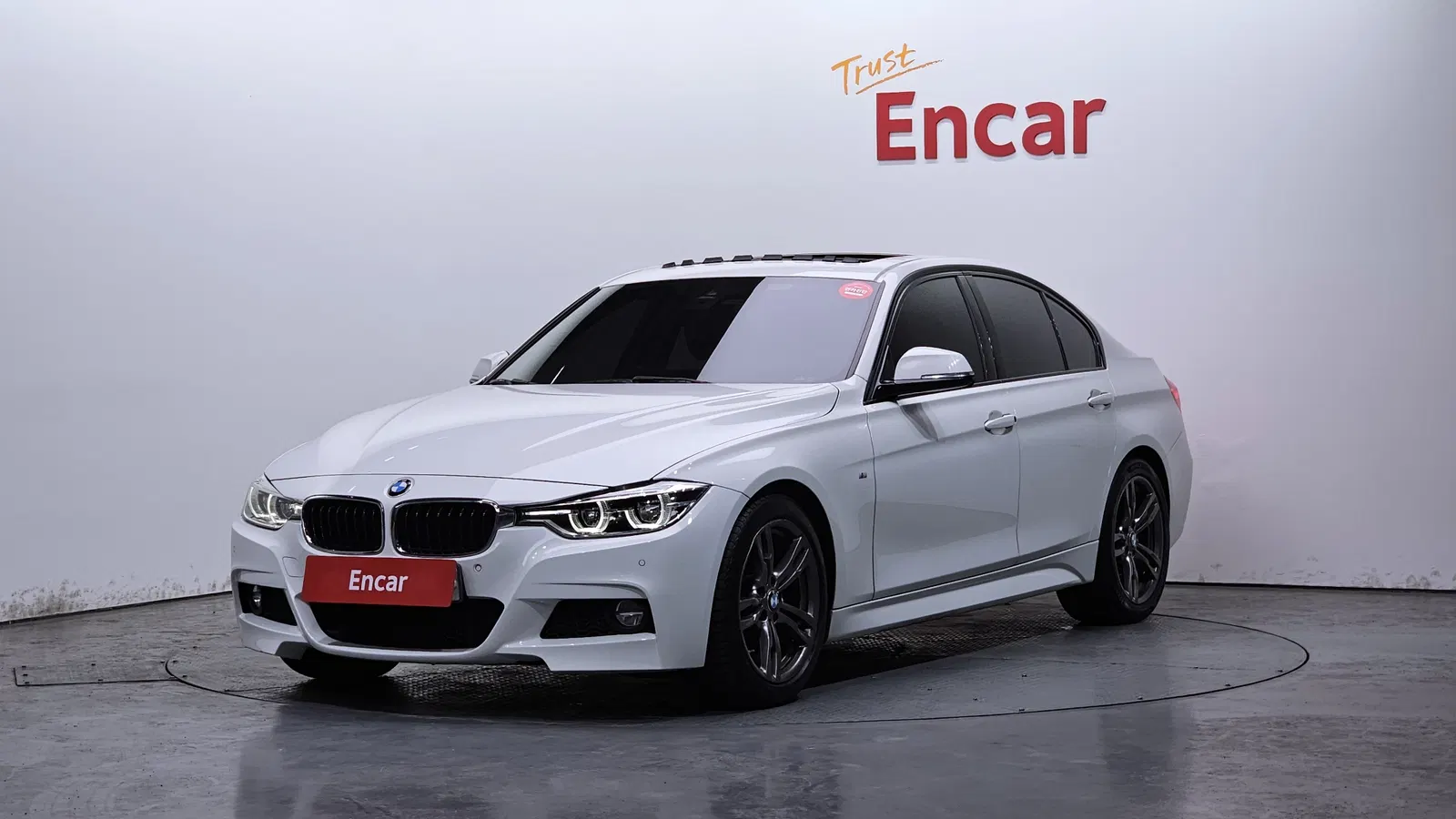 BMW Série 3 (F30) 320i M Sport 2018 — photo 1 sur 26