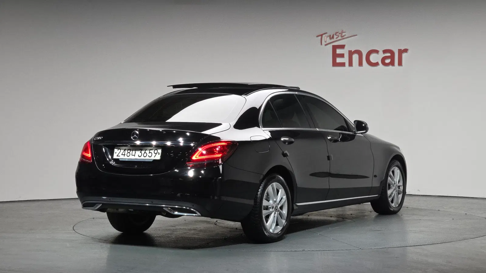 Mercedes-Benz Classe C C200 Avantgarde (W205) 2020 — photo 1 sur 20