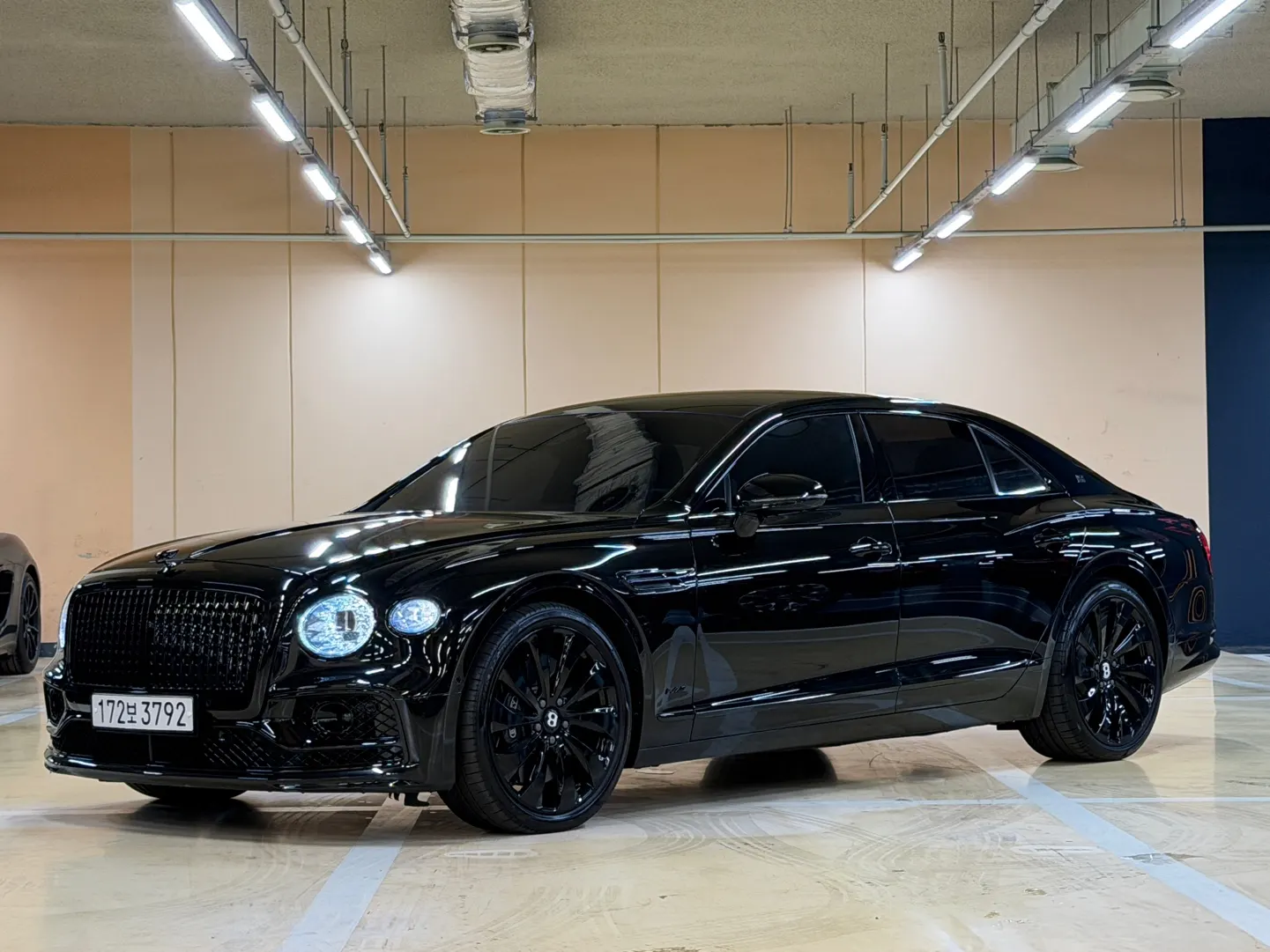 Bentley Flying Spur 3e génération 6.0 2020 — photo 1 sur 26