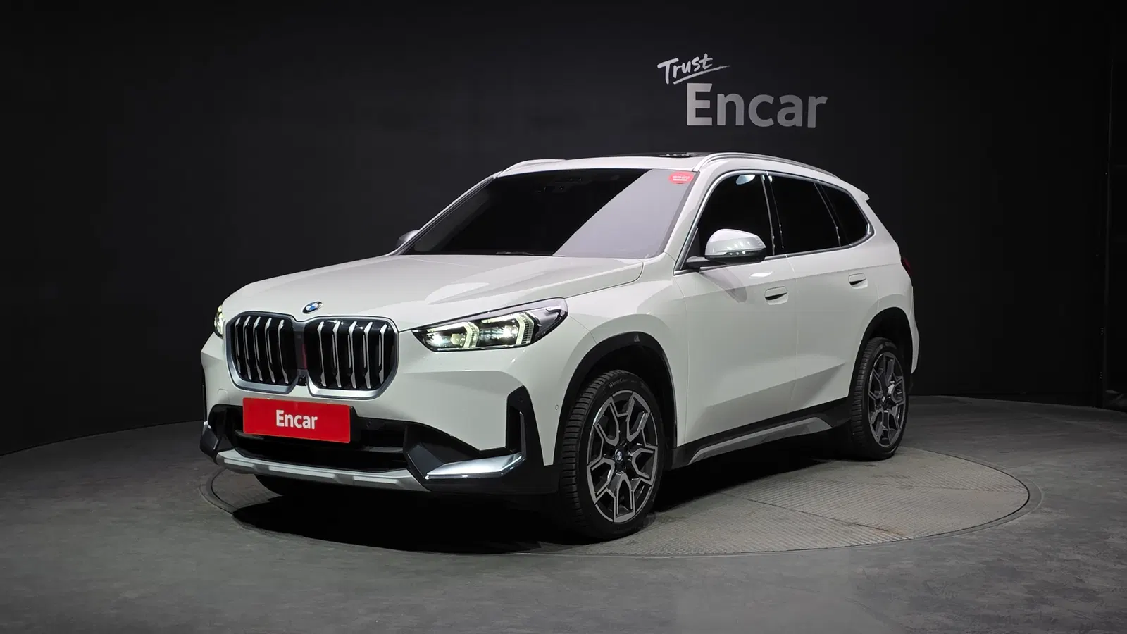 BMW X1 (U11) xDrive 20i xLine 2024 — photo 1 sur 8