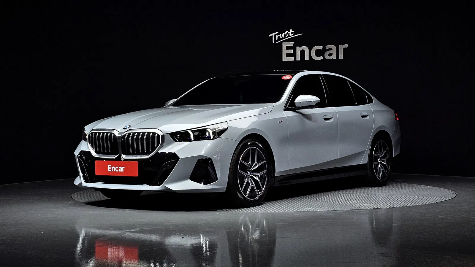 BMW Série 5 (G60) 520i M Sport 2025 — photo 1 sur 20