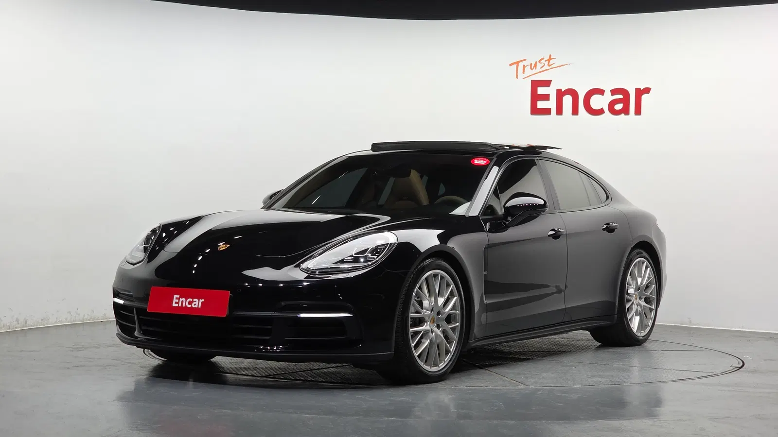 Porsche Panamera (971) 3.0 AWD 2018 — photo 1 sur 26