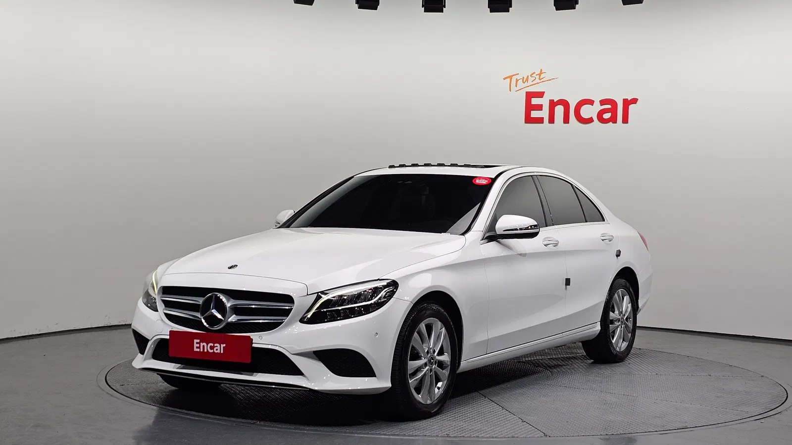 Mercedes-Benz Classe C C200 Avantgarde (W205) 2020 — photo 1 sur 25