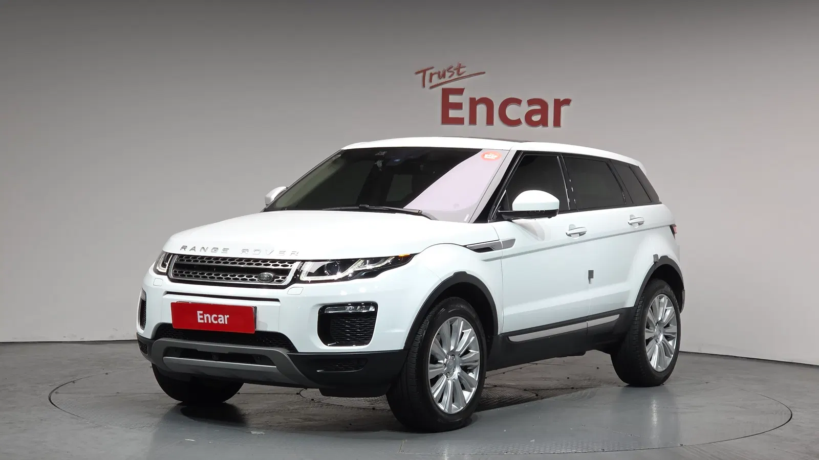 Land Rover Range Rover Evoque 2.0 TD4 HSE 2019 — photo 1 sur 20