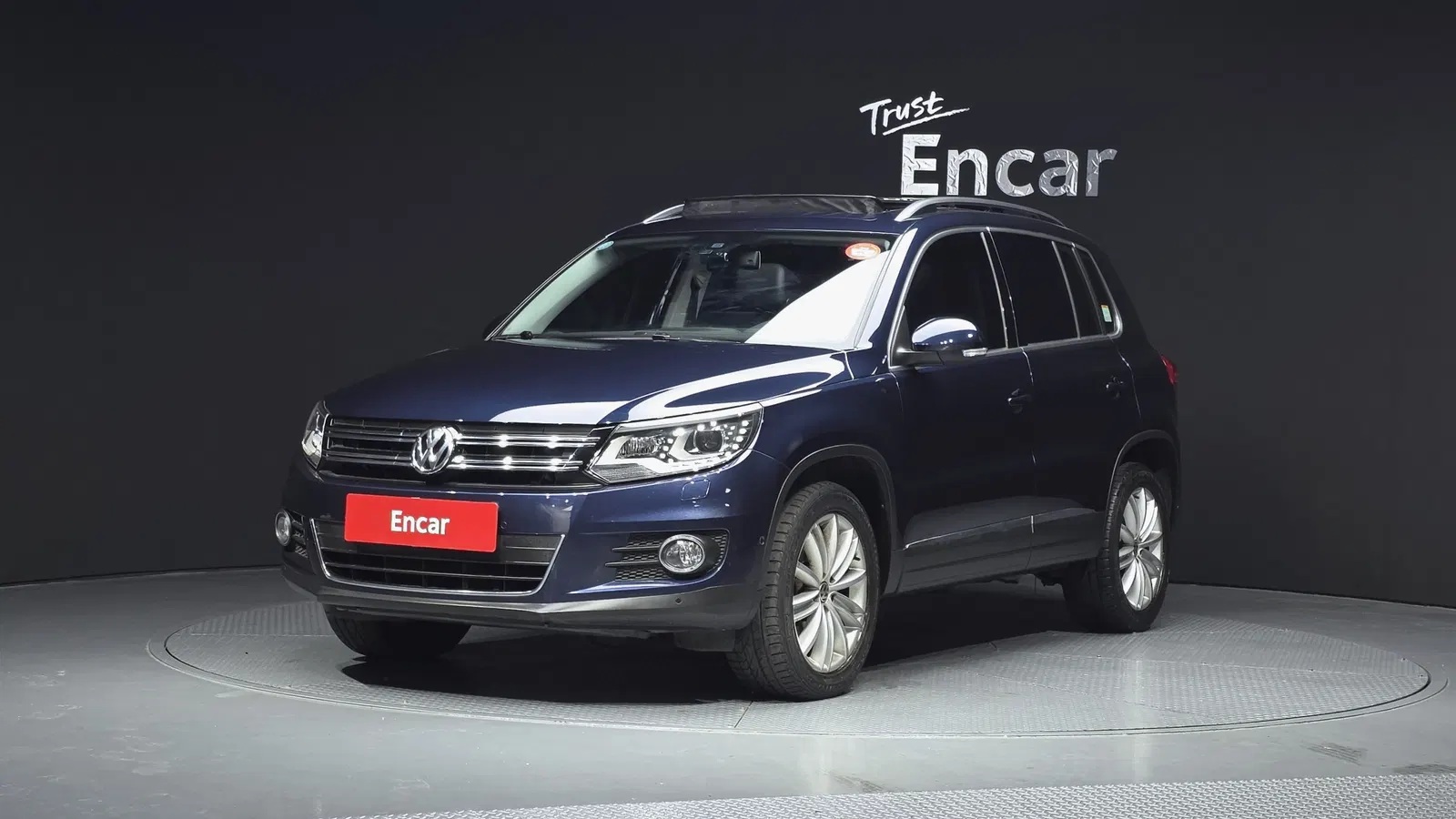 Volkswagen Tiguan 2.0 TDI Premium 2012 — photo 1 sur 20