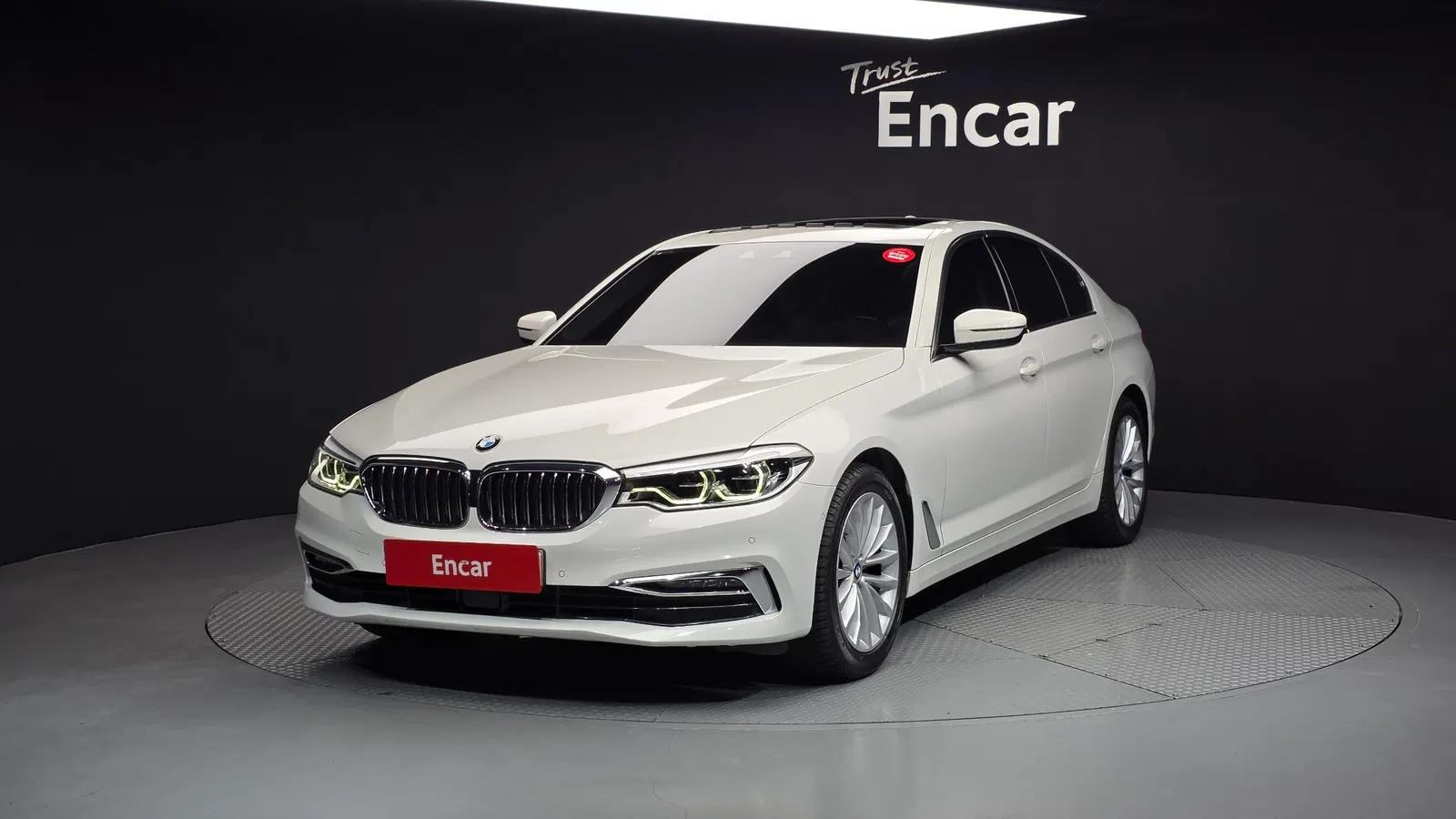 BMW Série 5 (G30) 520d Luxury Plus 2020 — photo 1 sur 20