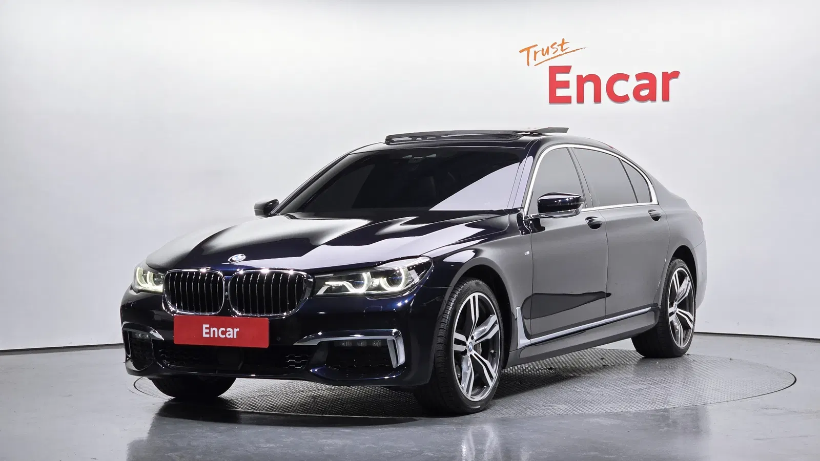 BMW Série 7 (G11) 740Li xDrive M Sport 2018 — photo 1 sur 20