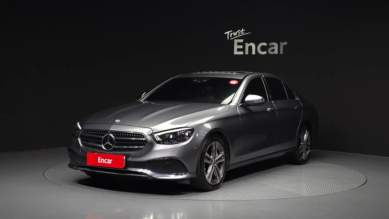 Mercedes-Benz Classe E E350 4MATIC Avantgarde (W213) 2022 — photo 1 sur 20