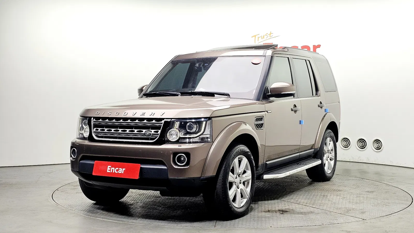 Land Rover Discovery 4 3.0 SDV6 SE 2016 — photo 1 sur 20
