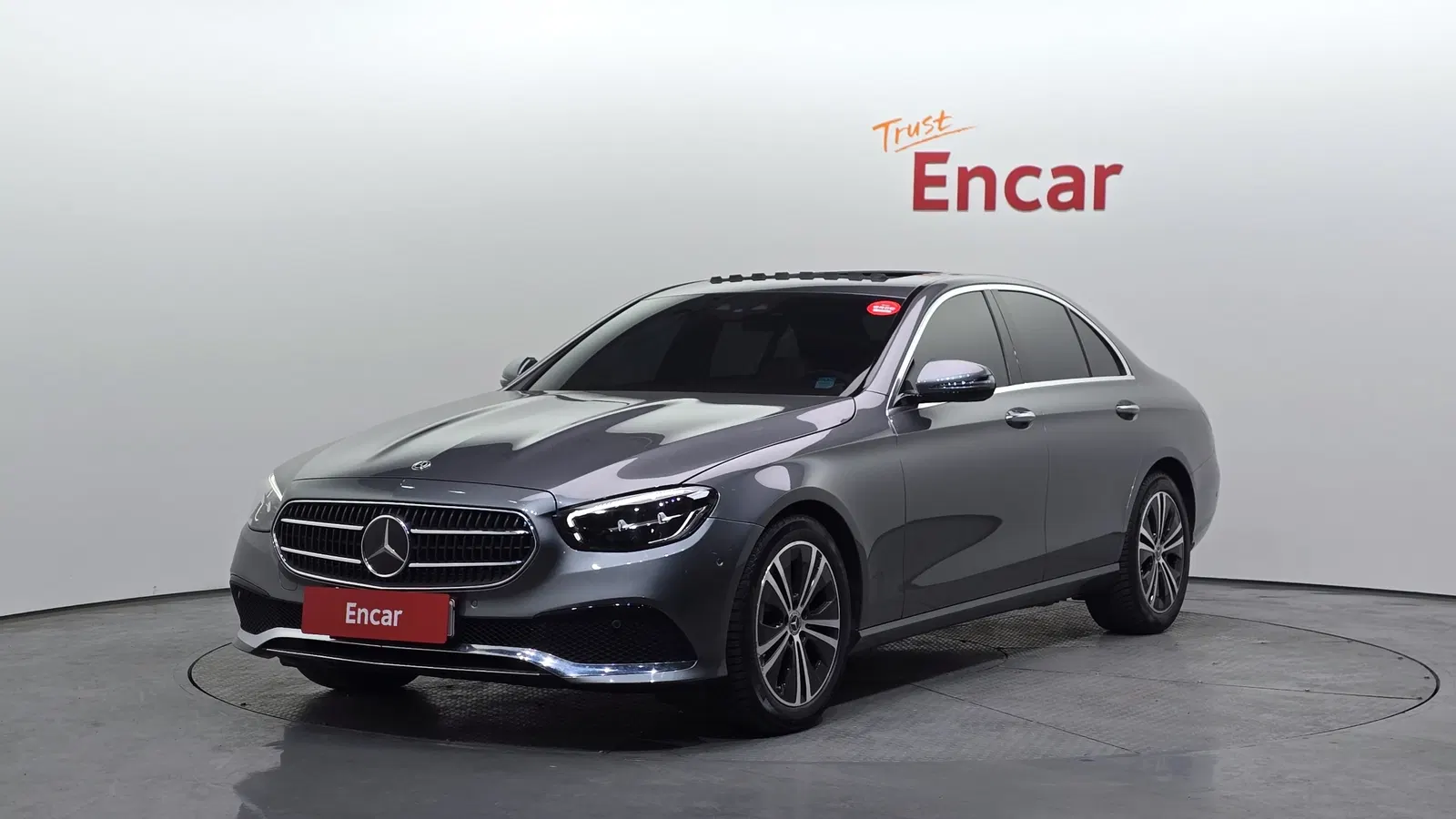 Mercedes-Benz Classe E E250 Avantgarde (W213) 2021 — photo 1 sur 20