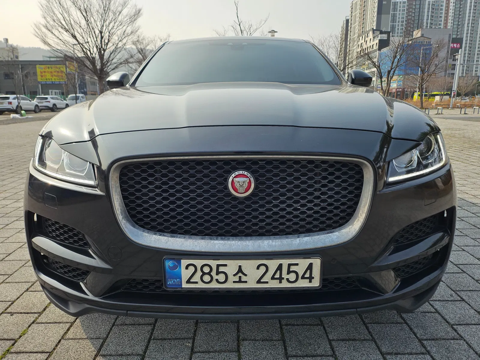 Jaguar F-PACE 20d Prestige 2017 — photo 1 sur 26