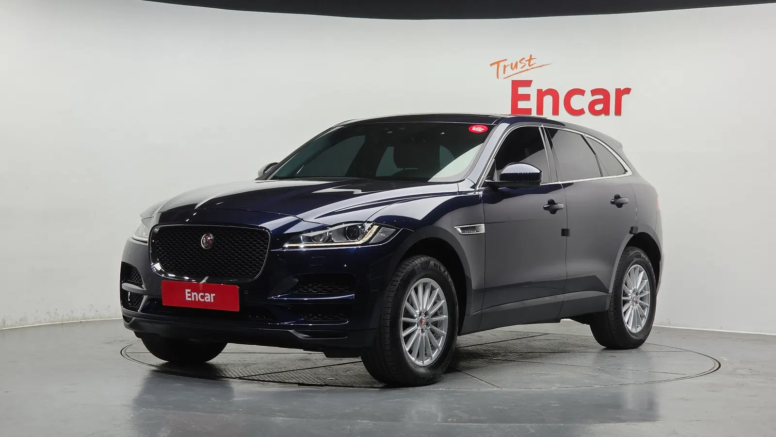 Jaguar F-PACE 20d Prestige 2018 — photo 1 sur 26