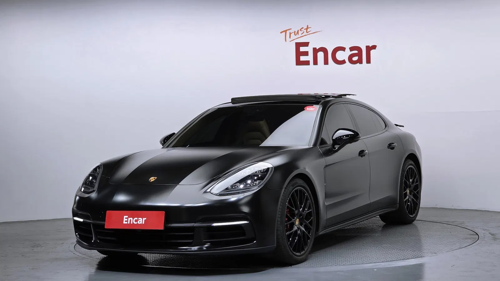 Porsche Panamera (971) 3.0 AWD 2018 — photo 1 sur 20