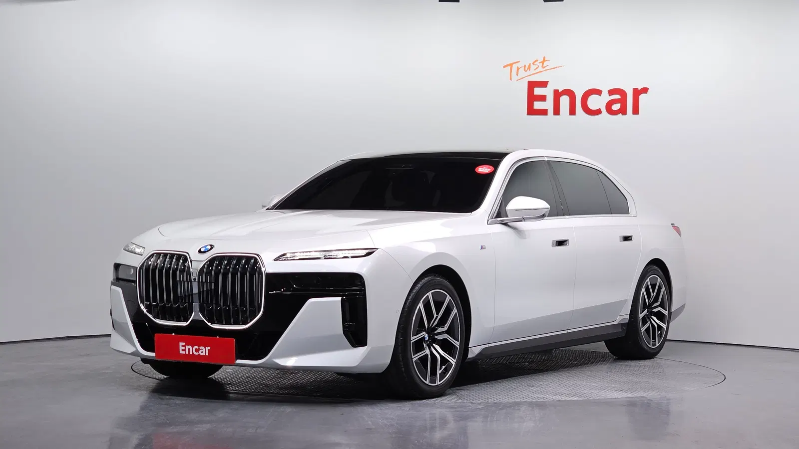 BMW Série 7 (G70) 740i xDrive M Sport 2025 — photo 1 sur 20