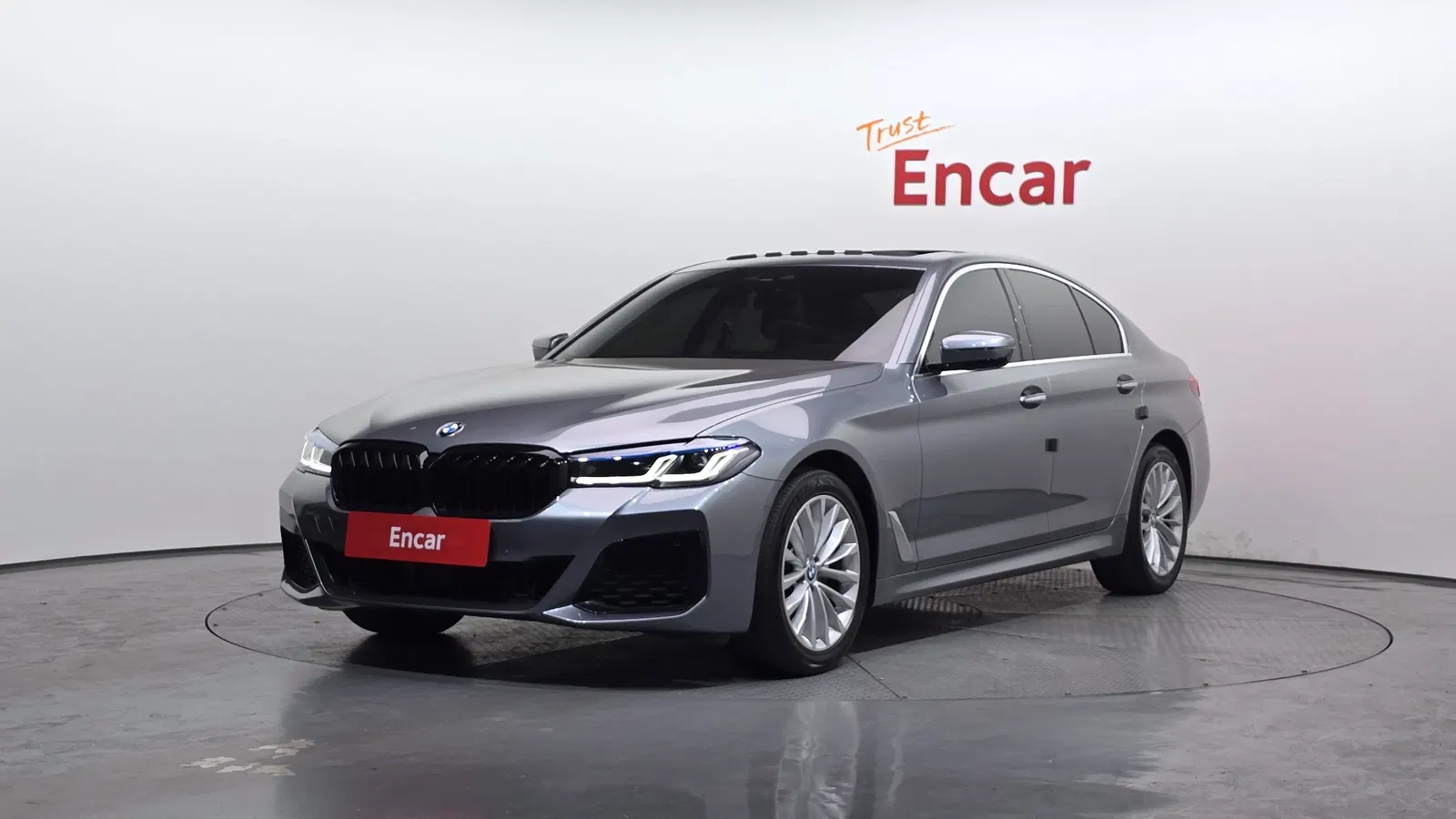 BMW Série 5 (G30) 520d Luxury Special Edition 2018 — photo 1 sur 20
