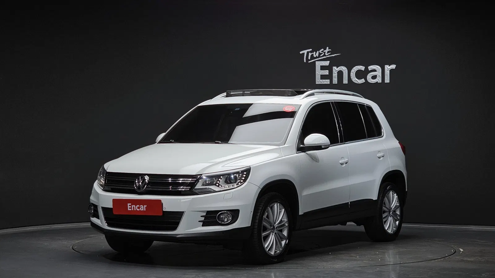 Volkswagen Tiguan 2.0 TDI Premium 2014 — photo 1 sur 20