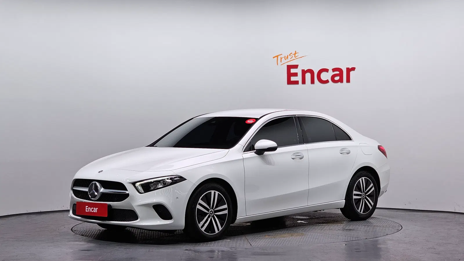 Mercedes-Benz Classe A A220 Berline (W177) 2023 — photo 1 sur 26