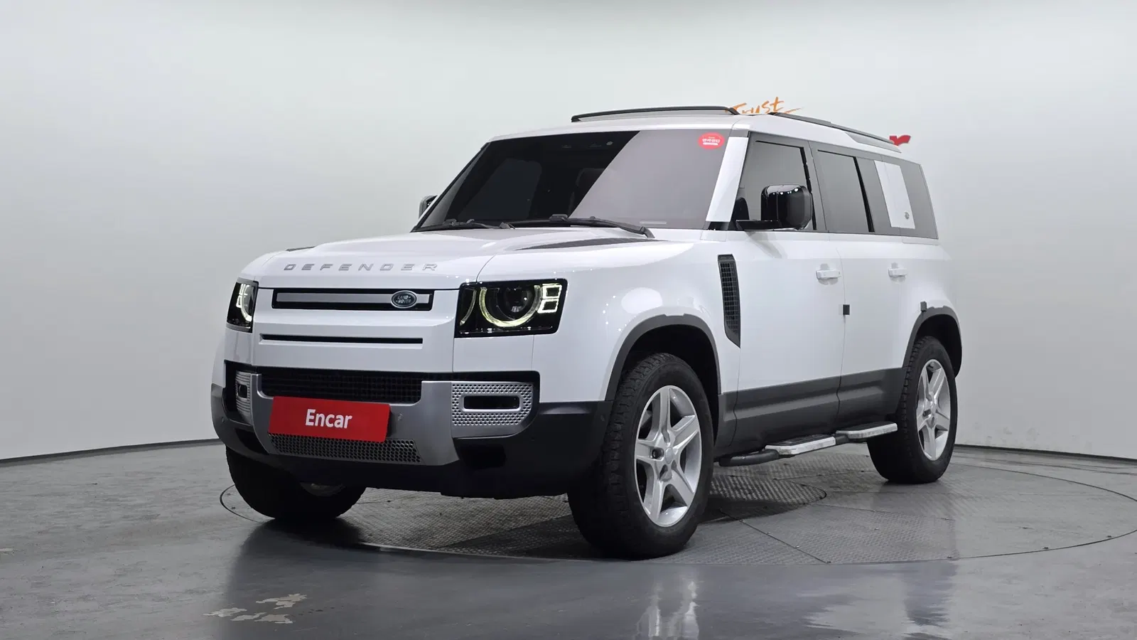 Land Rover Defender (L663) 110 D250 SE 2022 — photo 1 sur 20