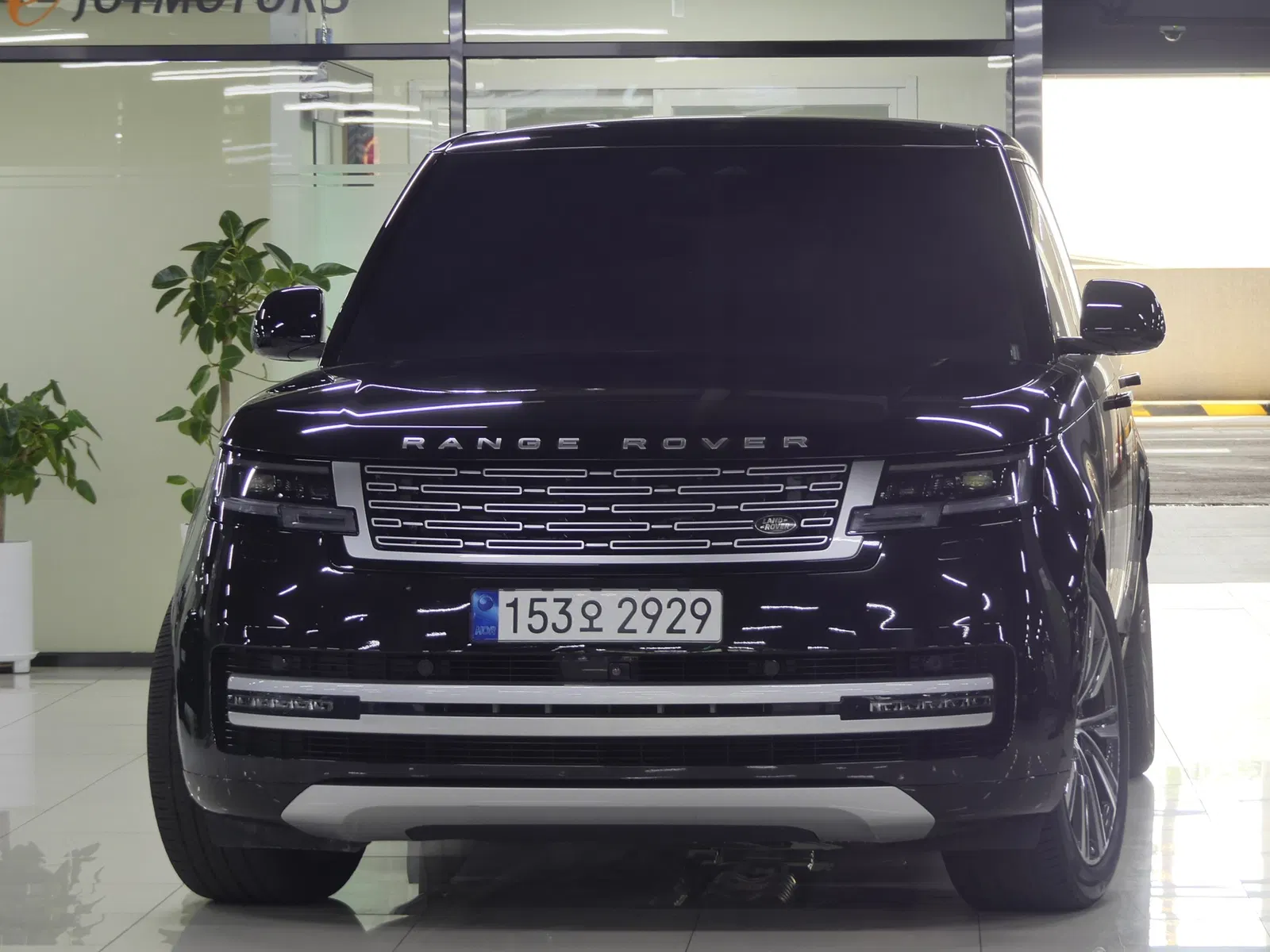 Land Rover Range Rover 5e génération P530 AB LWB 2023 — photo 1 sur 23