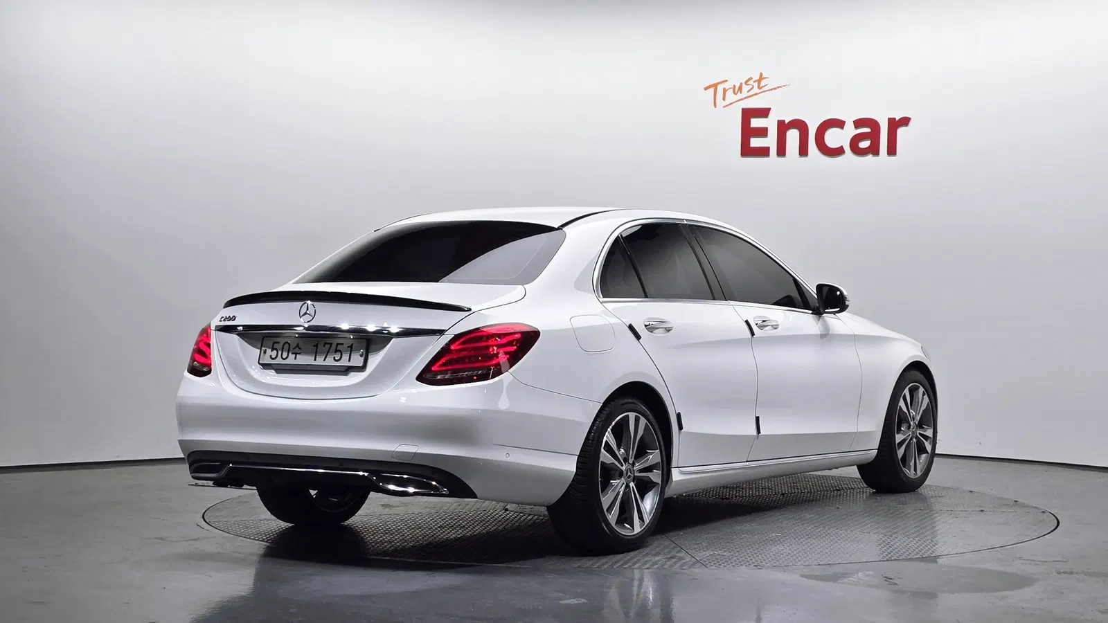 Mercedes-Benz Classe C C200 Avantgarde (W205) 2018 — photo 1 sur 20