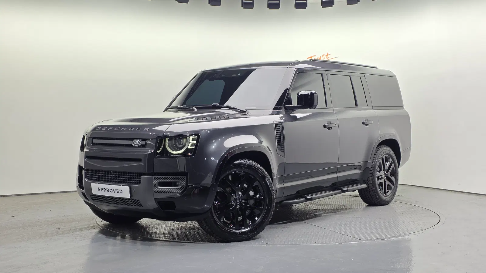 Land Rover Defender (L663) 130 P400 Outbound 2024 — photo 1 sur 20